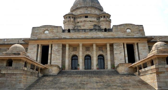 Bombay-High-court-questions-Maha-govt-over-hospital-charges