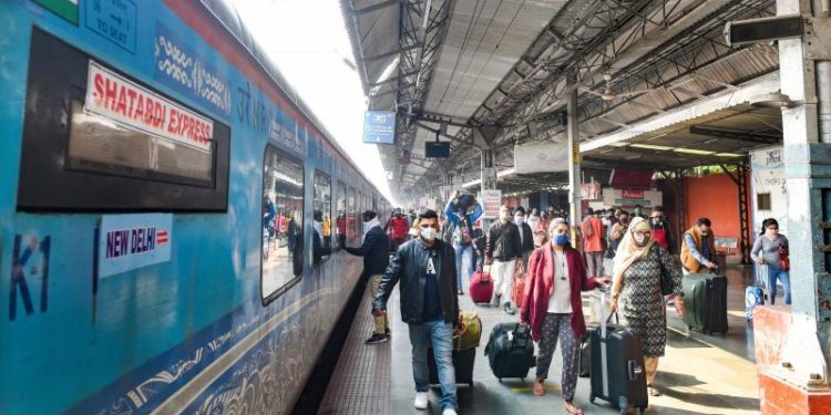 Maharashtra makes covid report mandatory for people from Delhi, Goa, Gujarat and Rajasthan