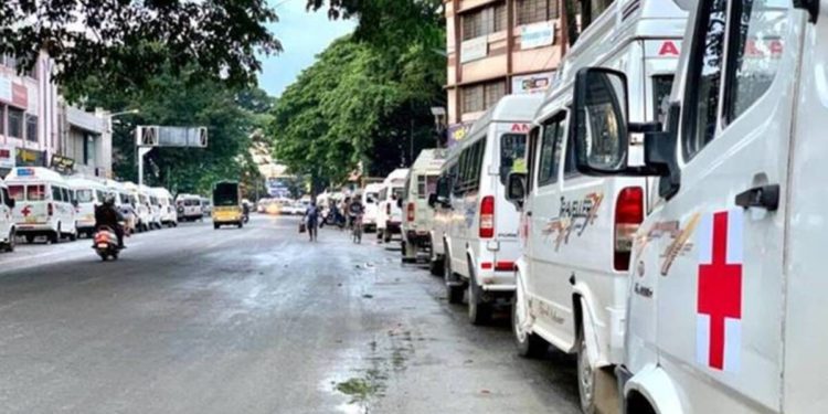 Karnataka reported less than 1000 COVID-19 cases