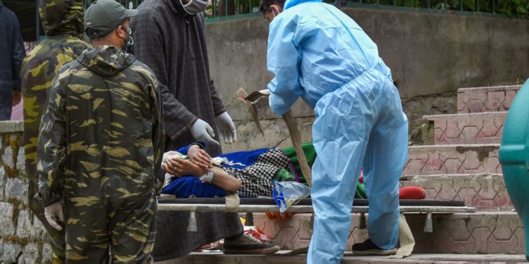 Journalists Shut Down, Shortage of Oxygen Beds and No Court Hearings in J&K