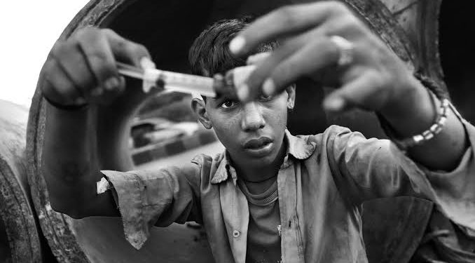 Drugs Over Food: The upsurging substance abuse amongst the homeless children in India