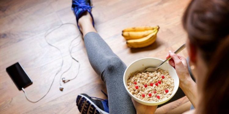 Eat Breakfast Before Hitting The Gym If You Want To Burn More Carbs: Study